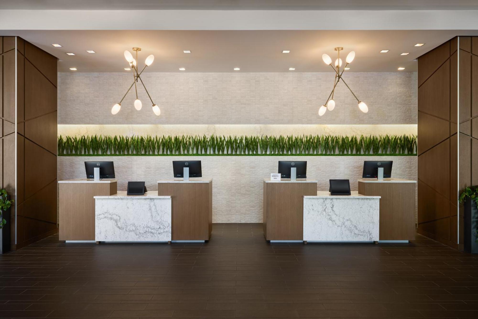 The Westin At The Domain Hotel 4*